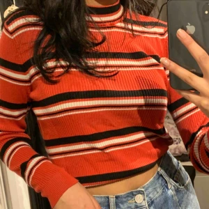 - Rödrandig tröja från hm 🥰