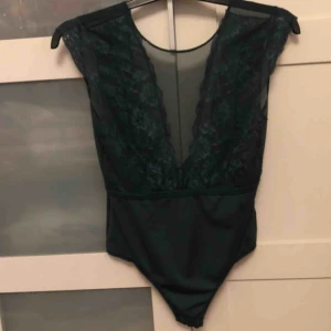 Snygg festbody  - Superfin body i toppskick, perfekt till fest! Passar även S