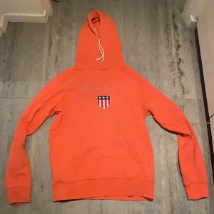 Gant hoodie  - Fin orange gant hoodie storlek L barn 