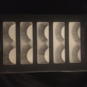 5 Pack lösögonfransar  - Säljer ett 5-pack med lösögonfransar. Köparen står för frakten!