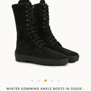 Tod’s skor - Knappt använda och nästan som helt nya. Stolek 38 normalstorlek. Nypris ca 6900kr. Detta är ett riktigt kap och perfekt som en julklapp! Pris går att diskutera. 