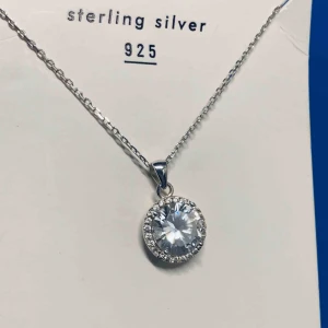  - Äkta silver använd typ 2 gånger. Nypris 199kr. Fri frakt. 