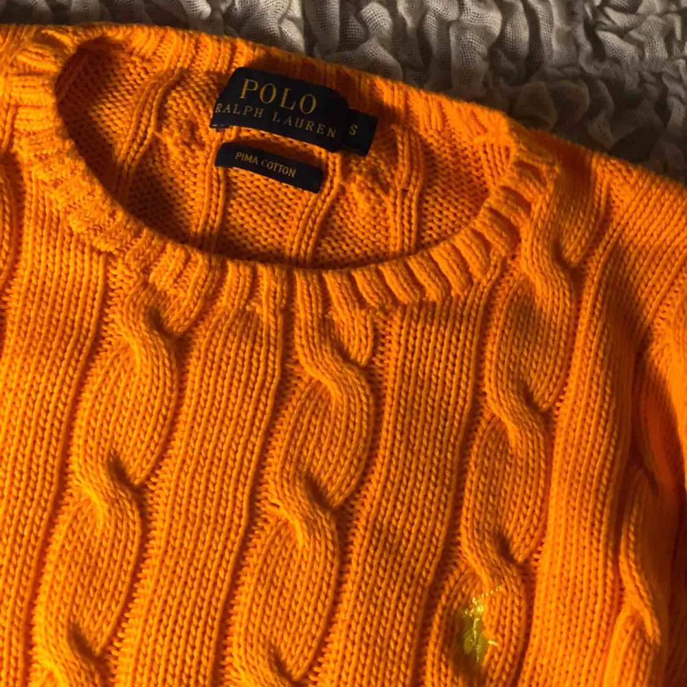Polo Ralph Lauren  Orange stickad tröja Storlek S. Stickat.