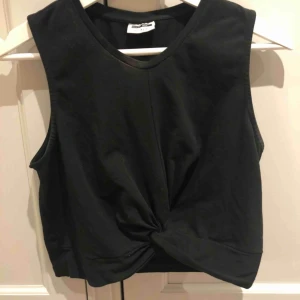  - Omlott linne sjukt fint 