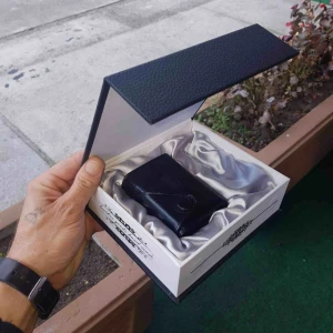  - Cube - världens bästa plånbok på den svenska marknaden, leverans till din hemadress !!! Oförstörbar, liten i storlek, hög kapacitet, unik, originell design