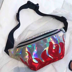  - Skitsnygg magväska. 