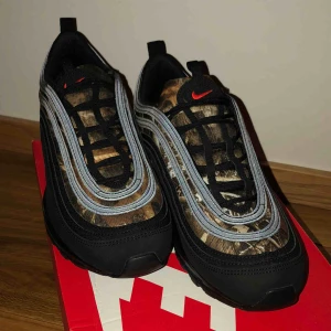  - Nike Air Max 97 Real free Stl 43 Aldrig använda, köpta 14/6-19 som present men för små Små i storleken  Kvitto finns kvar