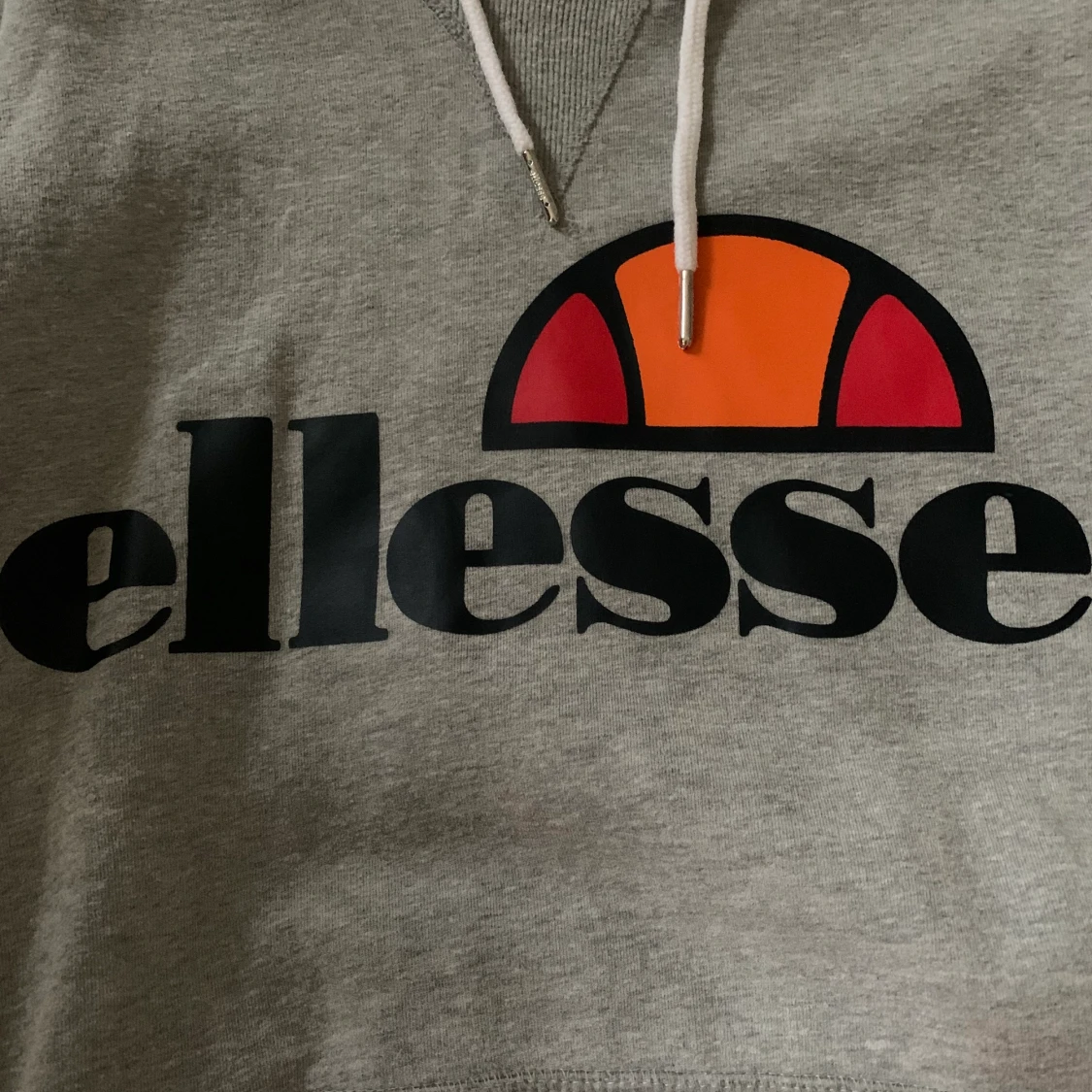Hoddie från Ellesse strl 36 - 91
