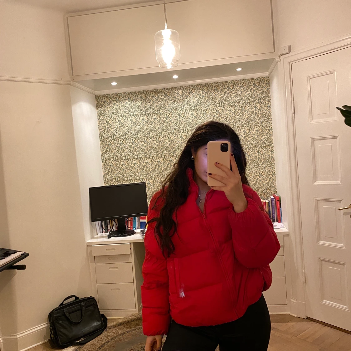 Stor röd puffer jacka ! - 90