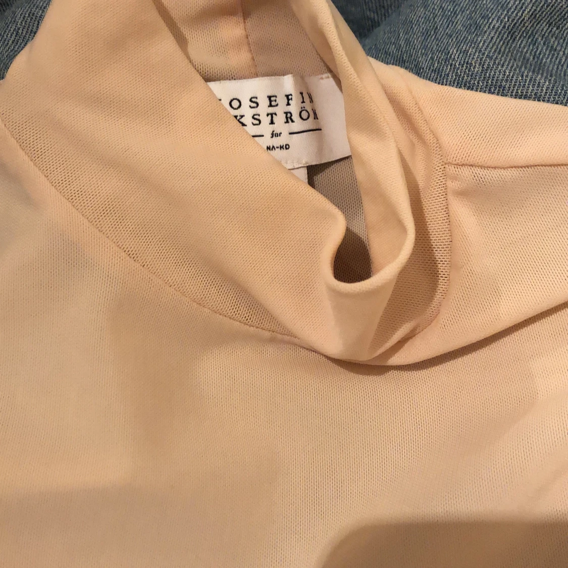 Rosa/beige magtröja i mesh  - 91