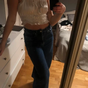 Gullig topp från Nelly.com - Siden topp från Nelly by Nelly.  Använt 1 gång