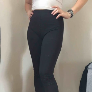  - Fina tights från adidas stl s Frakt 35:- 