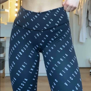  - Träningstights från Victorias secret, ganska tjockt material
