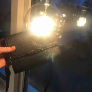  - Jätte fin väska i jätte bra skick, andvänd ett fåtal ggr.