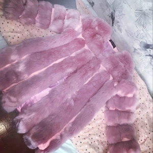  - Använd 1-2 gånger  Så bra mönster 🥰🥰 Den är tjock och tung passar perfekt för vinter  Passar 32,34, 36beror på hur man vill att den ska sitta.   Otroligt fiiin är den 