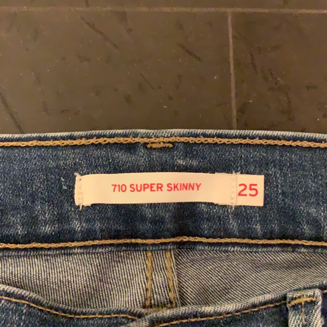 710 super skinnbyxor jeans strl 25 - 91