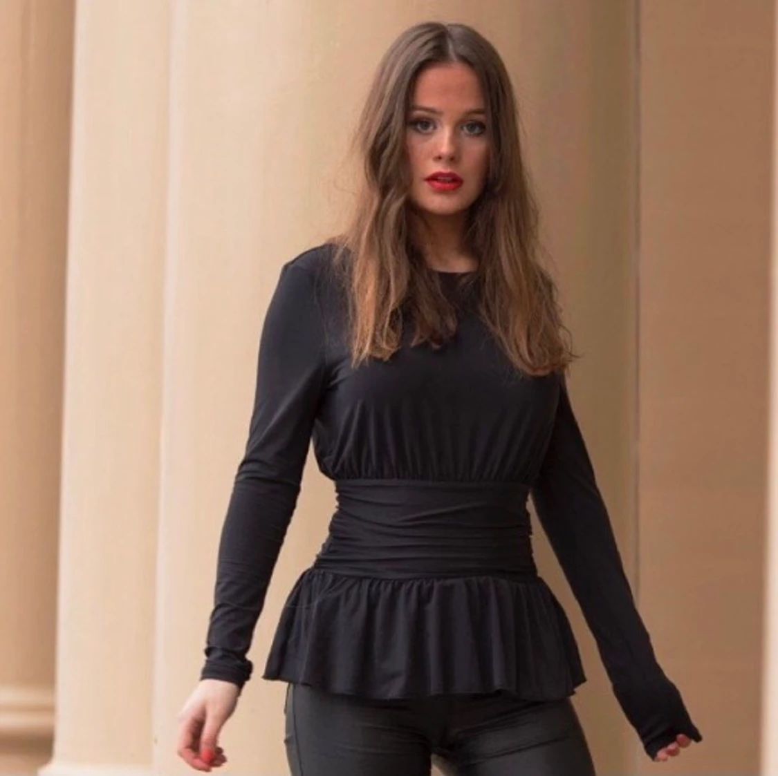 Svart festtopp  - 90