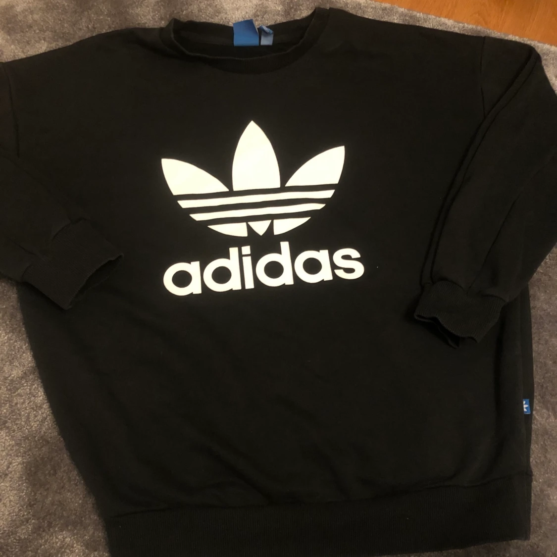 Adidas oversize sweatshirt
