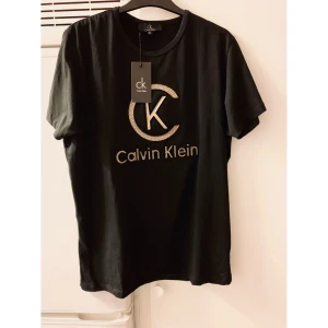 Calvin Klein - Calvin Klein t-shirt (Kopia) Str: M/L, Modell: Herr, Skick: Ny, Pris: Bud!
