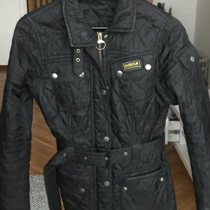 Jacka - Äkta Babour jacka, köpt på Johnells