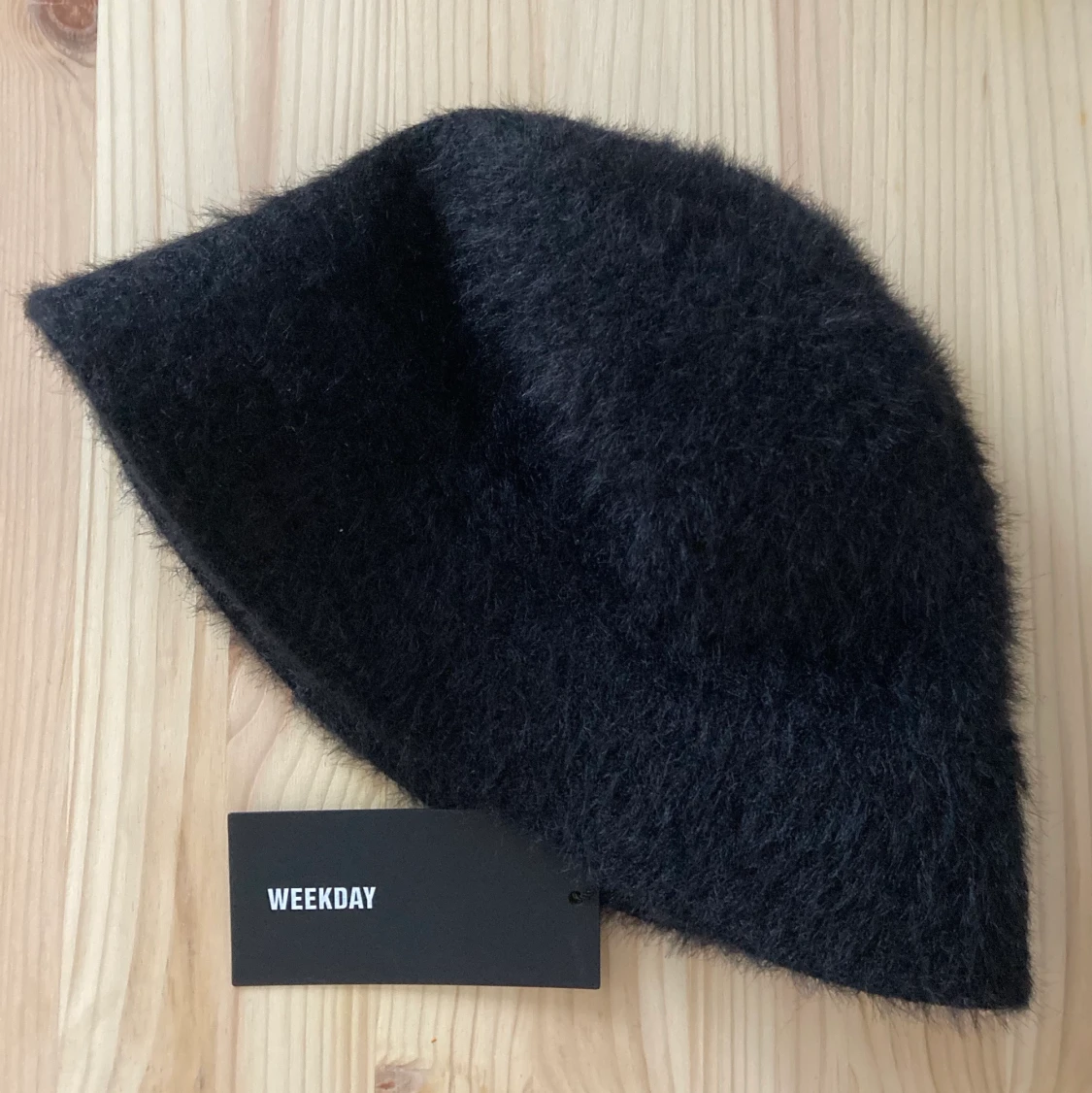 Weekday Rho bucket hat - 90