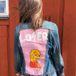  - Pris: 400kr Storlek: 38 Skick: begagnat Tvätt: 40 grader Dm vid intresse 💜🙆🏽‍♀️ ❌SÅLD❌ Checka Uniquebylalique på Instagram!!💕💕💕