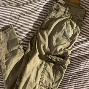  - Snygga byxor från Gina i fint skick.🤩