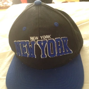  - Sparsamt använd.  Kan mötas upp i Stockholm eller skicka. Köparen står för frakten. 