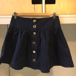  - Favoritkjol från London. Har blivit hängandes i garderoben alldeles för länge