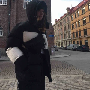 Official Gallery jacka - BRIXTOL X OFFICIAL GALLERY pufferjacka i bra skick, ungefär 7-8/10. Köpte på shelta för 1500kr 