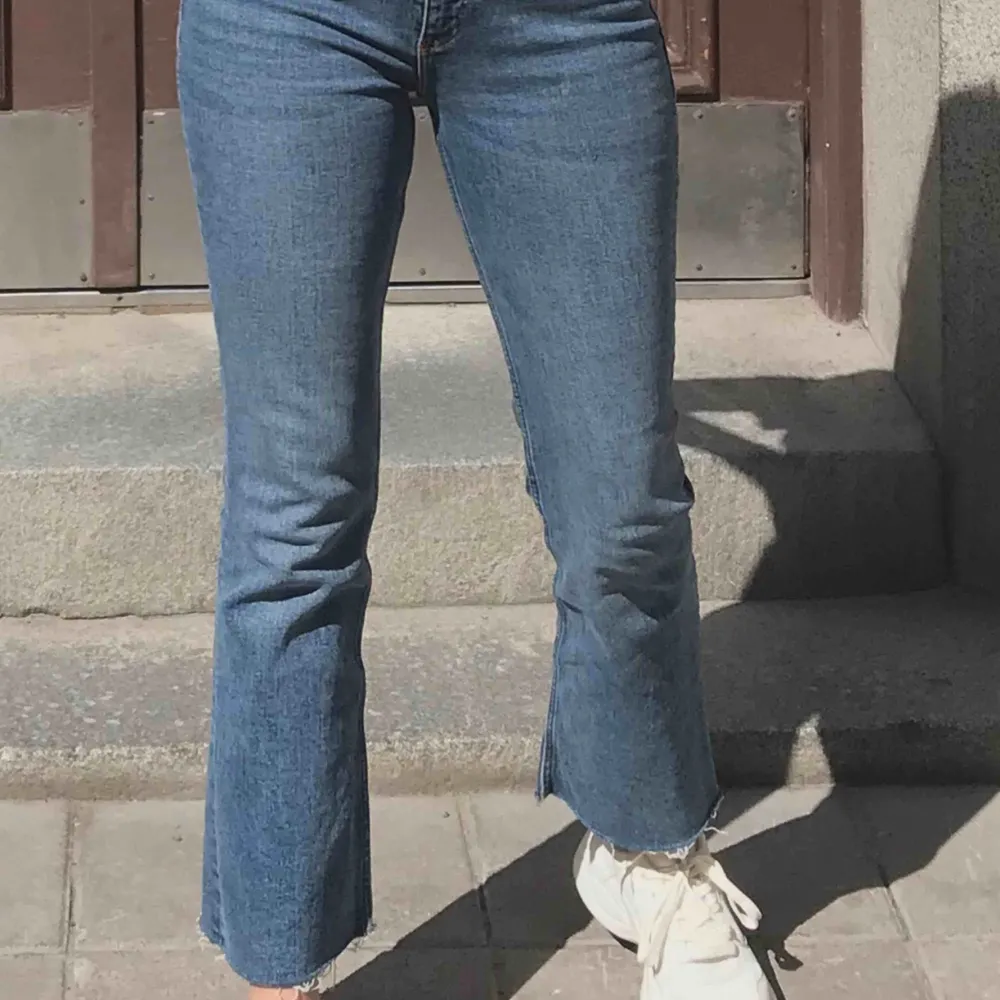 Så fina jeans ifrån Zara. Jeans & Byxor.