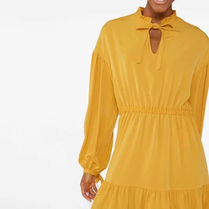  - Prairie klänning från Monki senaste kollektion. Polyester, regular fit