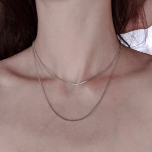 Kedjehalsband  - Lite längre kedja som man kan vira två varv som på bilden 💫 det är 82-90 cm långt. Frakt 11 kr! 