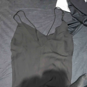  - Linne, aldrig använt! Jättefin.  150kr ink. Frakt 50kr