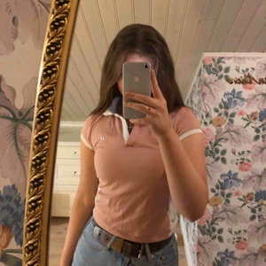  - Ck tröja köpt i nyc, säljer för 75kr 💞😇storlek xs 