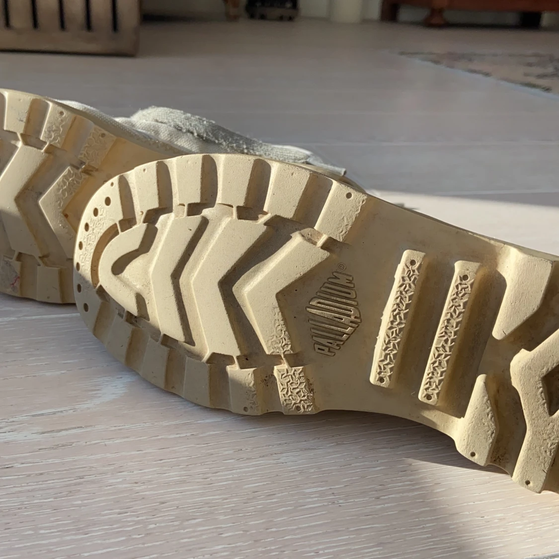 Palladium baggy snörskor  - 90