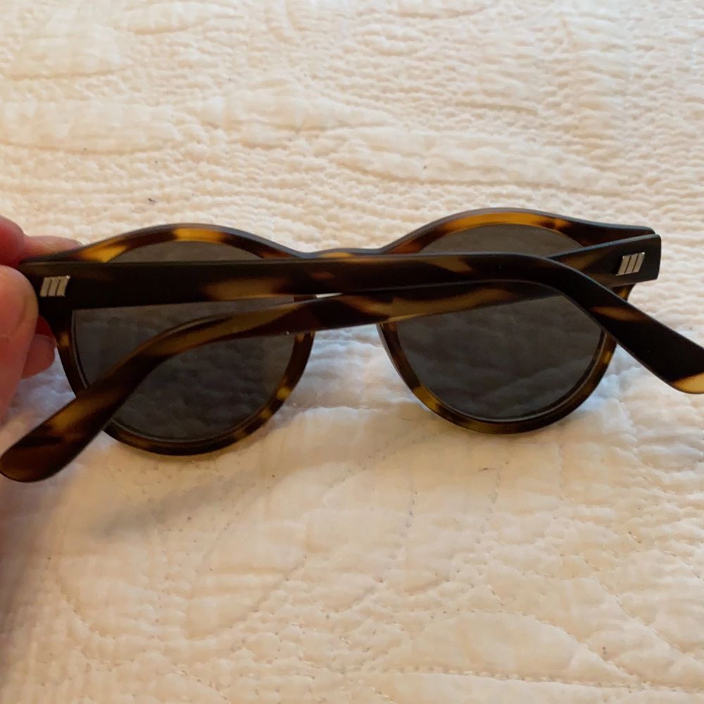 Solglasögon - Övrigt | Plick Second Hand
