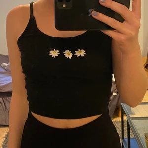 Jättesöt croptop - Nästan helt oanvänd croptop från primark