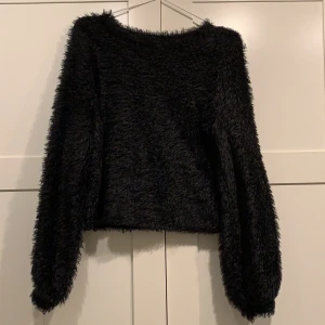 Svart tröja från Gina tricot storlek S - Bra skick