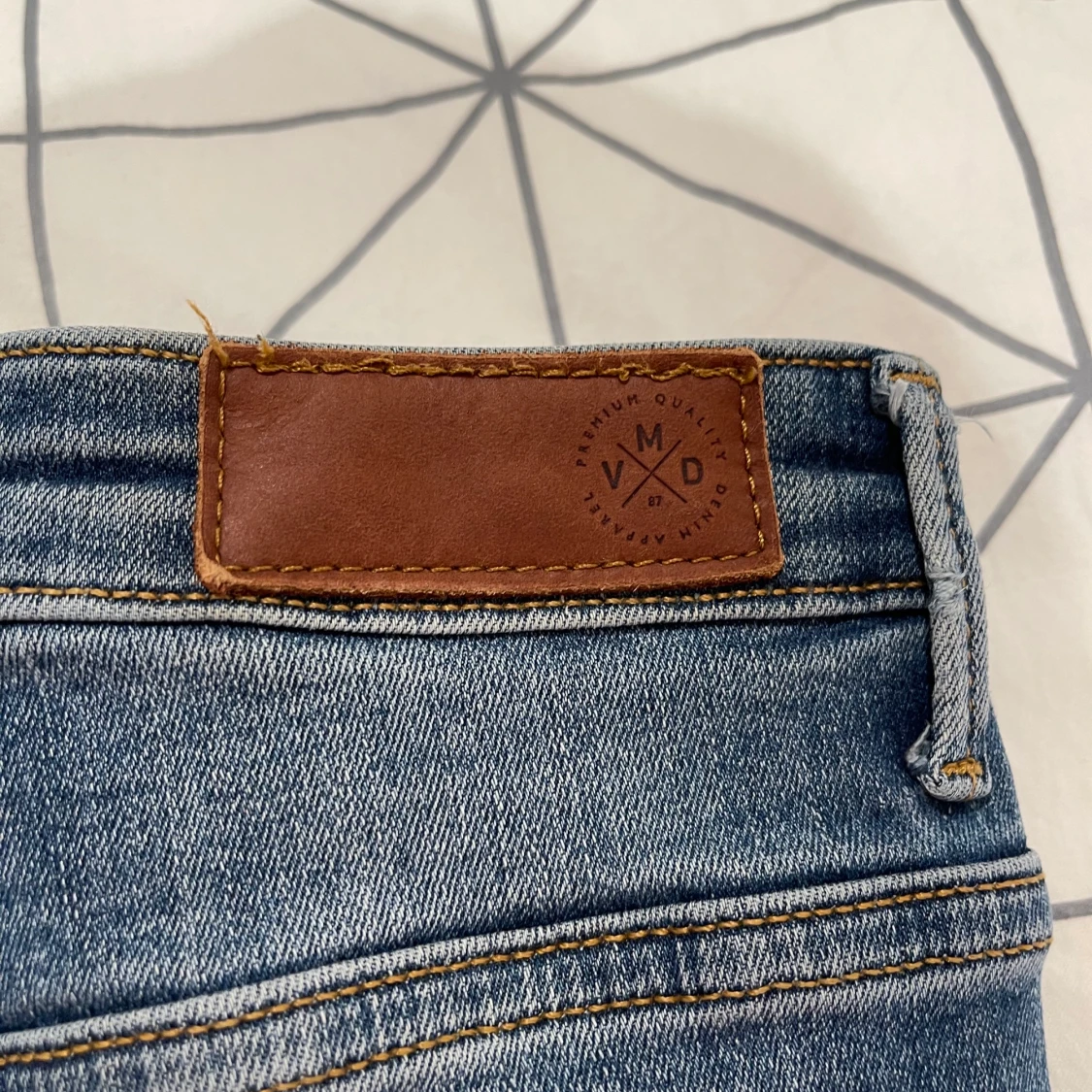 Högmidjade jeans  - 91