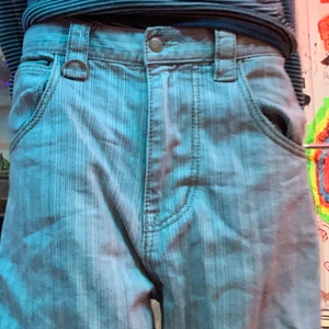 Eytys byxor - Snygga byxor som bara inte kommit till användning då dem är för stora så bättre om nån som kan använda dem gör det!:)