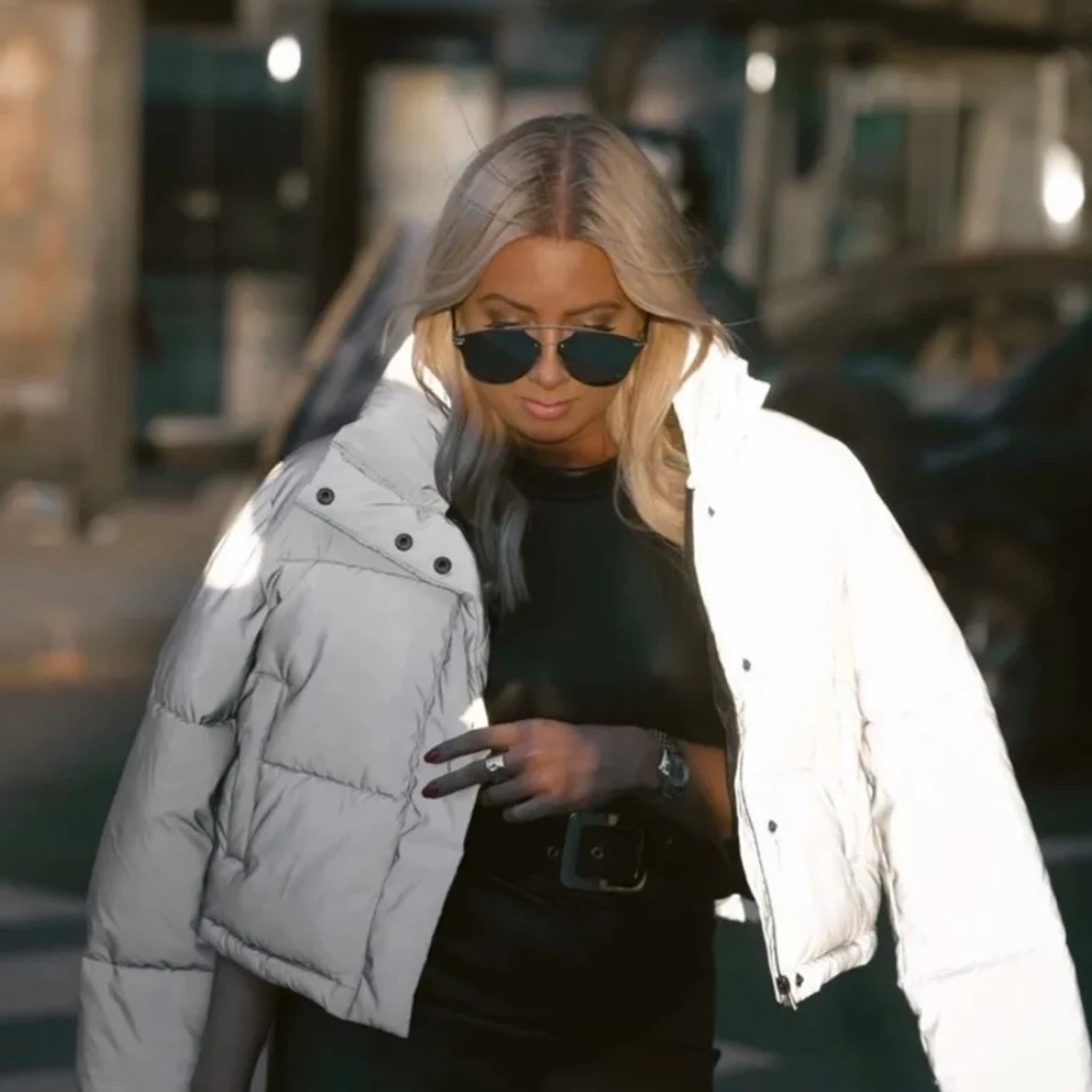 Jag letar efter den här jackan storlek 36 från pull and bear  