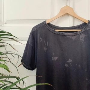 Tie dye bikbok lång tröja - Är S och egentligen en t-shirtklänning, oversize även fast i S, och endast använd ett par gånger! 