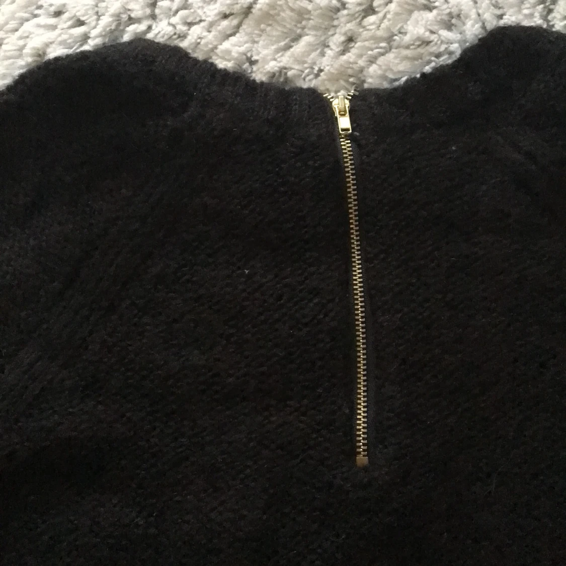 Svart stickad tröja  - 91