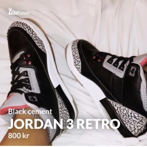 Jordan 3 retro Black cement - OBS! Min egna bild. Säljer mina klassiska Jordan 3 retro black cement. Väldigt gott skick! Original paket medföljds. Strl 38,5  Köpta för 1500kr