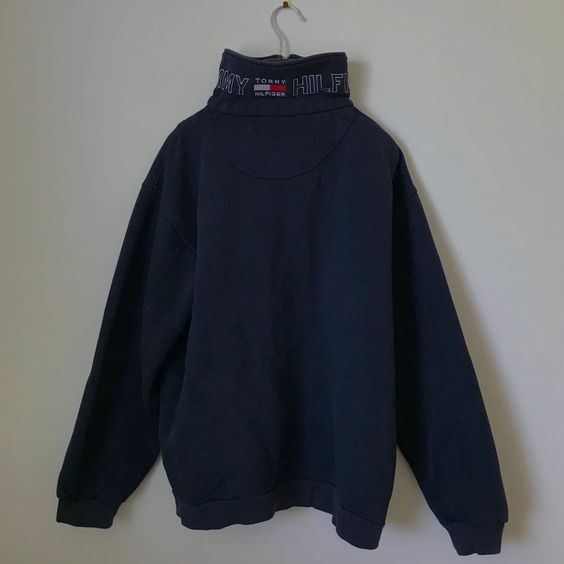 Tommy Hilfiger fleece med hög krage - 90