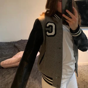 Baseball jacka - Skit snygg baseball jacka i storlek XS💖 nypris ca 800kr