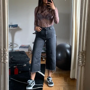 Orm bodysuit 🤩🤩 - Söt bodysuit!