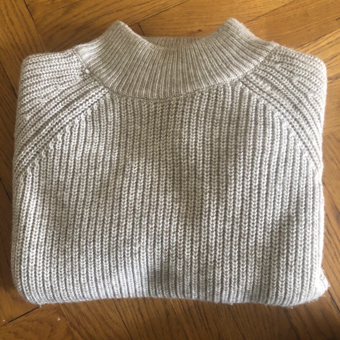 Stickad tröja i nyskick - 90