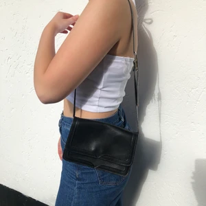 Vintage axelremsväska  - Vintage väska!! Köparen står för frakten 😀💓